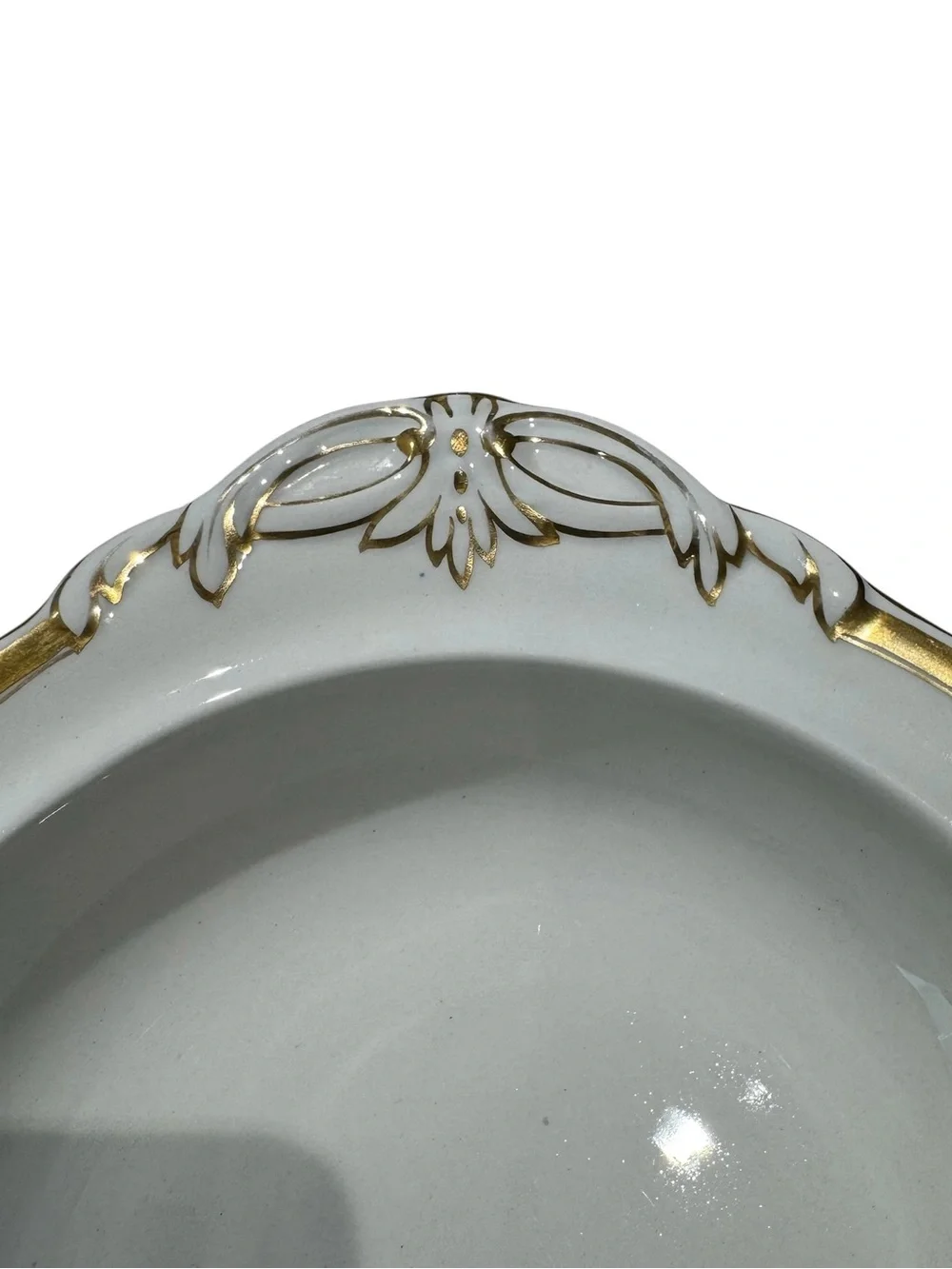 VTG White & Gold Trim Porcelain Covered Footed Serving Dish 10